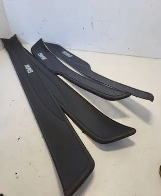 BMW 3 E90 E91 Rear sill trim cover 7060285