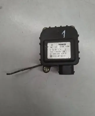 Audi A6 S6 C5 4B Air flap motor/actuator 0132801126 4B1820511