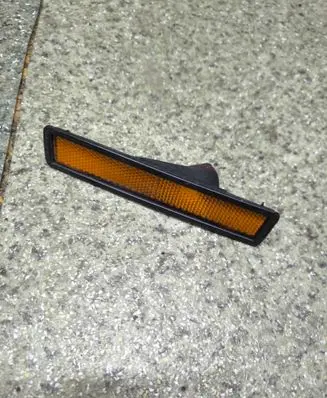 BMW 3 E30 Front indicator light 1377850 1377849