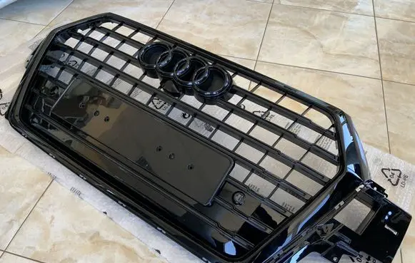Audi SQ7 Front bumper upper radiator grill 4M0853651L 4M0853651B 4M0853651C