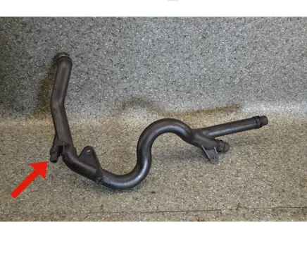 BMW 5 E60 E61 Engine coolant pipe/hose 11537780001