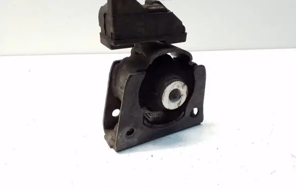 Toyota Prius (XW30) Engine mount bracket 1T077402