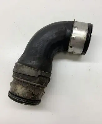 Volkswagen Golf V Intercooler hose/pipe 038131111A