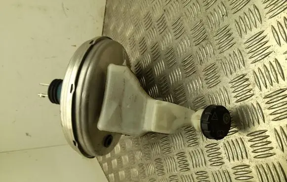Master brake cylinder