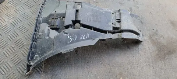 Volvo S60 Front bumper mounting bracket 08693182