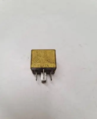 Renault Trafic II (X83) Other relay 7700844253