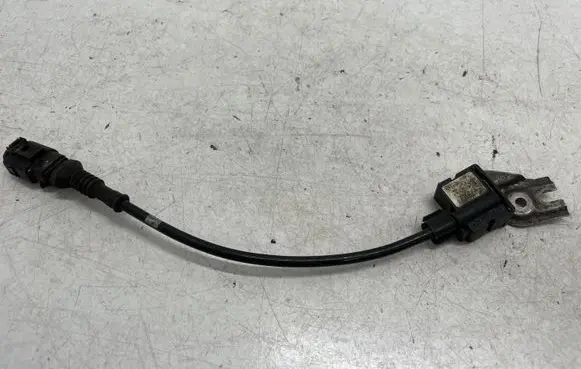 Volkswagen Touareg II ABS wheel speed sensor 7L0907673E