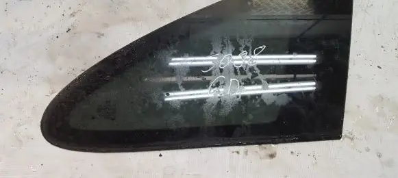 Honda CR-V Rear side window