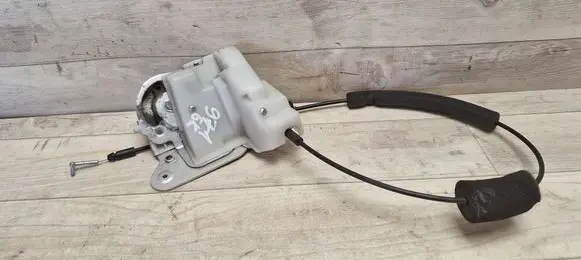 Mazda 5 Sliding door lock