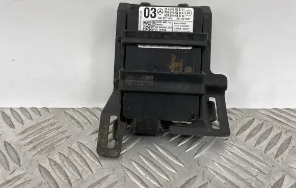 Mercedes-Benz GL X166 Blind spot module A0009055701