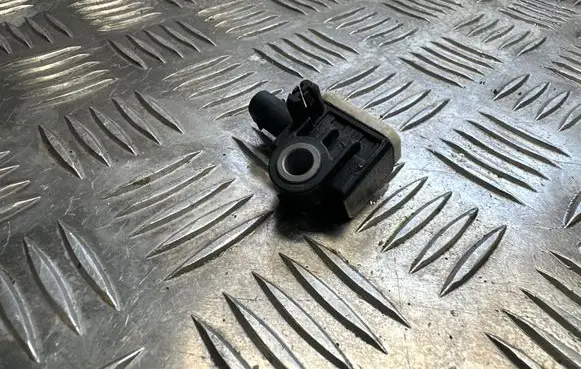 Porsche Cayenne (9Y0 9Y3) Airbag deployment crash/impact sensor 4M0907508 784643147904