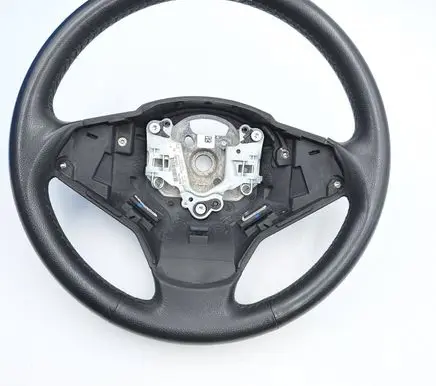 BMW X3 E83 Steering wheel 3455481 32303455481 3385E831