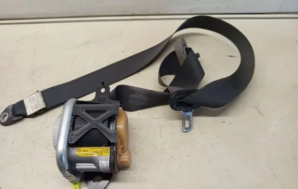 Nissan Murano Z50 Front seatbelt C9183HR