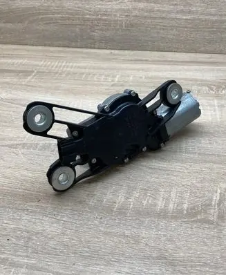 Mercedes-Benz E W211 Rear window wiper motor A2118200342 0390201579