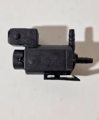 BMW 1 E81 E87 Turbo solenoid valve 1742712 72234100 07T008