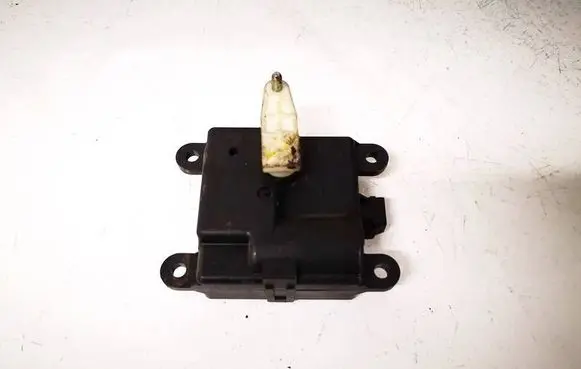 Nissan X-Trail T30 Air flap motor/actuator 3j11030820