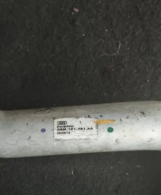 Porsche Cayenne (9Y0 9Y3) Engine coolant pipe/hose 0HB121481AA