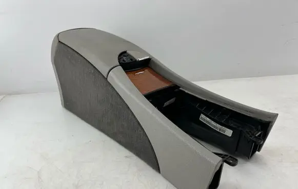 Mercedes-Benz E W211 Armrest A2116800250