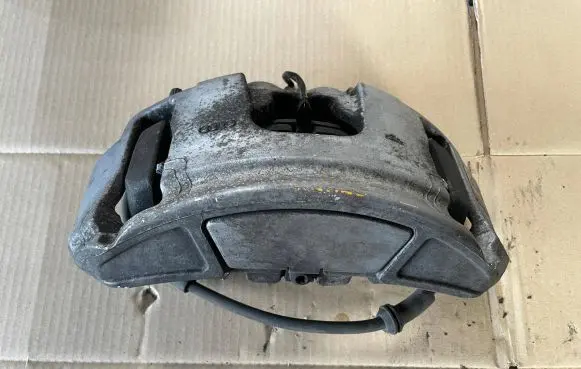 Audi A6 C7 Front brake caliper 4G05CD