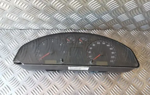 Volkswagen Transporter - Caravelle T5 Speedometer (instrument cluster) 7H0920850R
