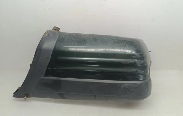 Rear bumper corner part panel trim