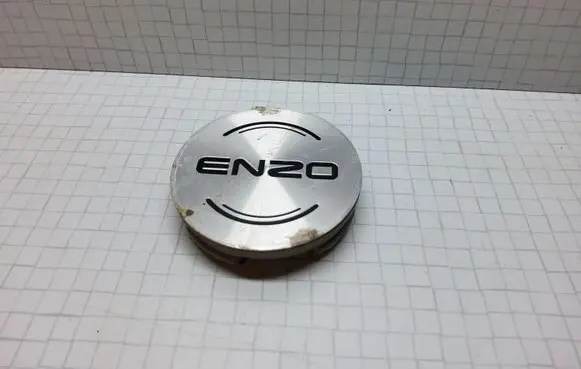 Volkswagen Golf V Non-original wheel cap N06