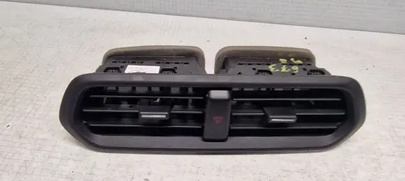 Ford Ecosport Dash center air vent grill GN1519K617A GN1519K67ACW