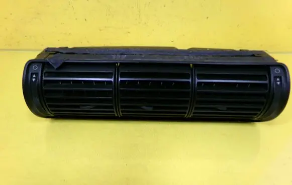 Audi A4 S4 B5 8D Dash center air vent grill 8D0820951