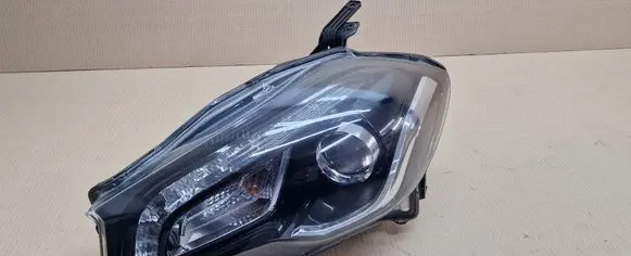 Suzuki SX4 S-Cross Headlight/headlamp 10018738