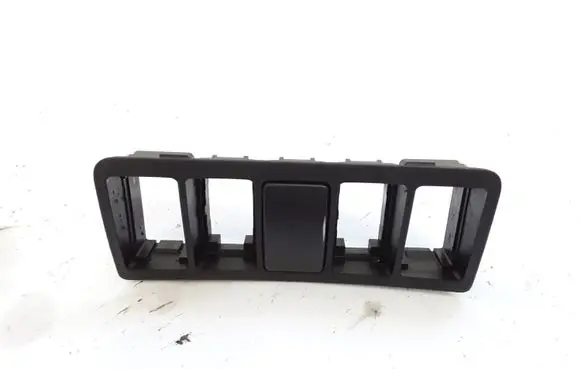 Hyundai Sonata Other switches/knobs/shifts 933003K390