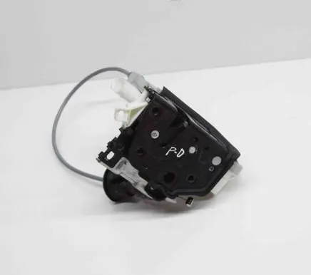 Audi Q2 - Front door lock 8X2837016B