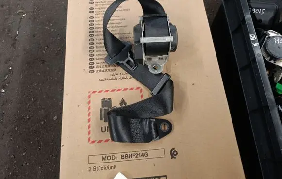 Maserati Ghibli Rear seatbelt 6700174370