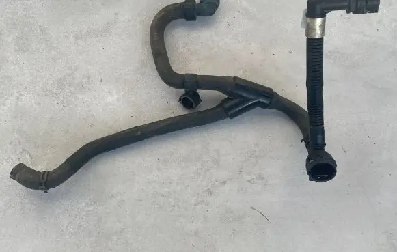 Opel Insignia A Engine coolant pipe/hose 55579265 565563897