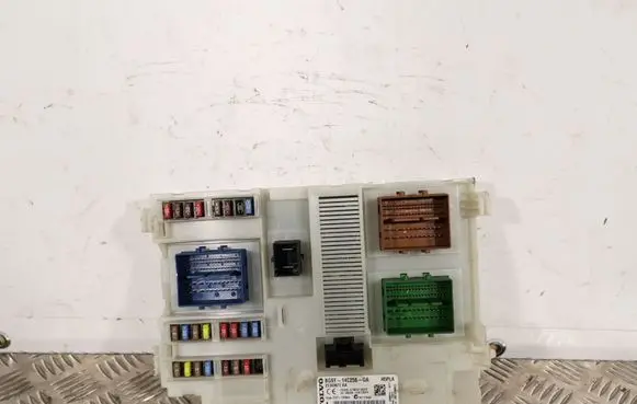 Volvo V60 BSM Control unit BG9T14C256GA 31343677AA