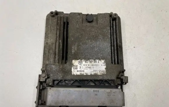 Volkswagen PASSAT B7 Engine control unit/module 03C907309D 0261S06338