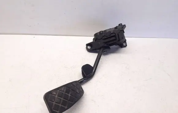 Audi A4 S4 B7 8E 8H Accelerator throttle pedal 8E2721523E 6PV00802634