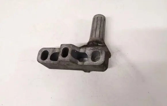 Audi A3 S3 8L Engine mounting bracket