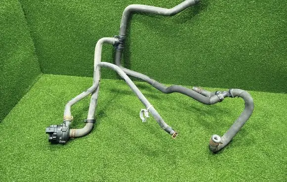 Renault Master III Engine coolant pipe/hose 1800446615