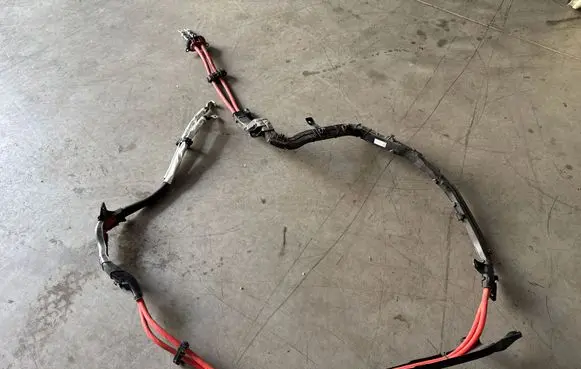 BMW 4 G22 G23 G24 G26 Positive cable (battery) 79107457