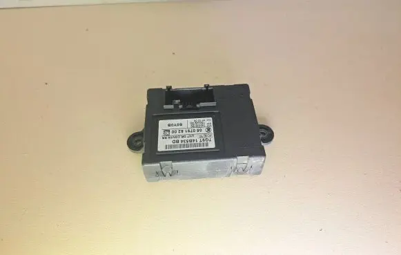 Volvo V70 Door control unit/module 7G9T14B534BD 0507918200
