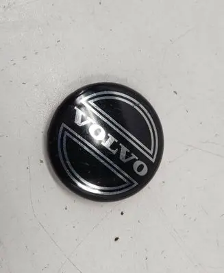 Volvo S60 Original wheel cap 8646379 012501