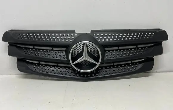 Mercedes-Benz V Class W447 Front bumper upper radiator grill A4478800085
