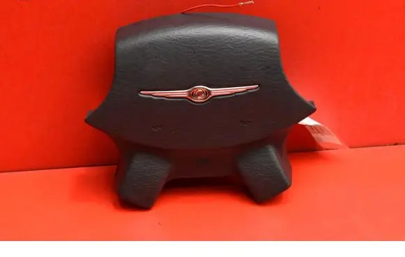 Chrysler Pacifica Steering wheel airbag