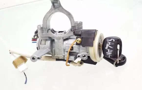 Mitsubishi Galant Ignition lock 337719