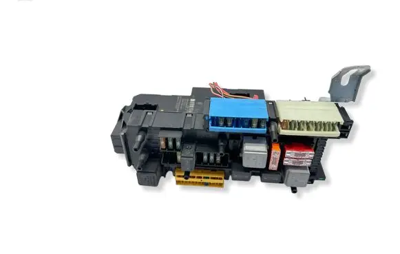 Mercedes-Benz C W204 Gateway control module 2049067702 2049012402 2319025101