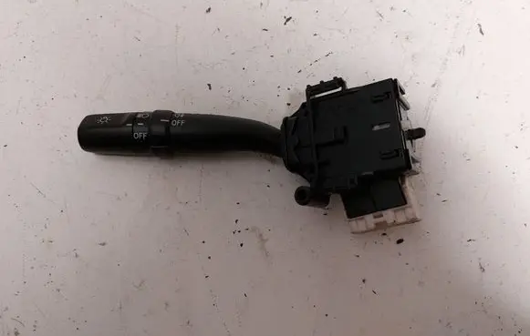 Toyota Avensis T220 Indicator stalk 173650