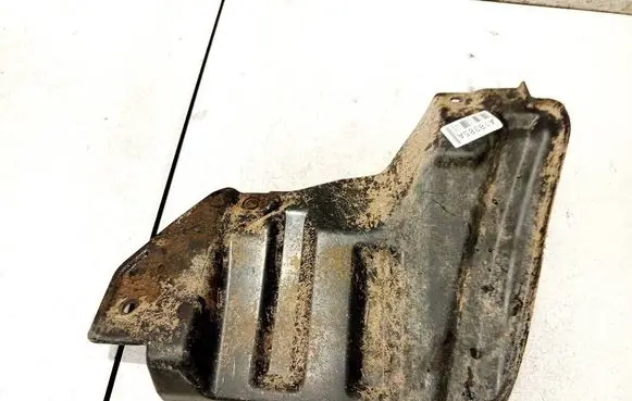 Nissan Pixo Engine splash shield/under tray 7556168k