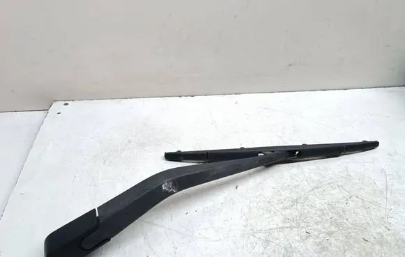 BMW 1 F20 F21 Rear wiper blade arm