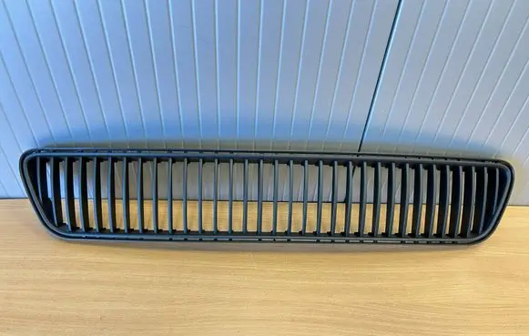 Skoda Fabia Mk1 (6Y) Front bumper lower grill 6Y0853677D 6Y0853677DB41