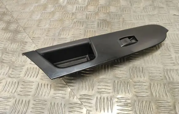 Citroen C4 Aircross Electric window control switch MR587944